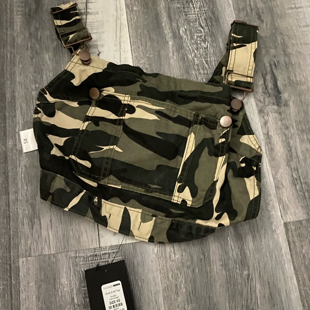 Camo top